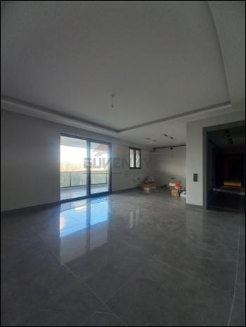 Güvenay - Çorum Tavukluk Ahçılar Mevkii Ara Kat Sıfır 4+1 