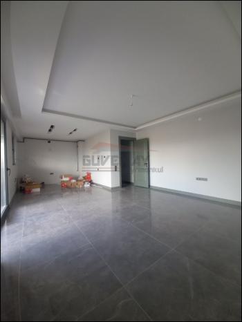 Güvenay - Çorum Tavukluk Ahçılar Mevkii Ara Kat Sıfır 4+1 