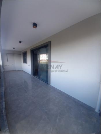 Güvenay - Çorum Tavukluk Ahçılar Mevkii Ara Kat Sıfır 4+1 