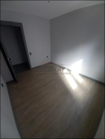 Güvenay - Çorum Tavukluk Ahçılar Mevkii Ara Kat Sıfır 4+1 