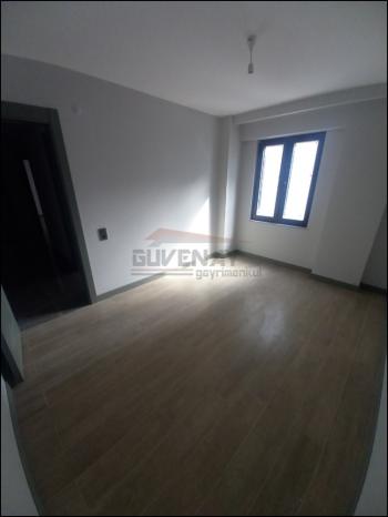 Güvenay - Çorum Tavukluk Ahçılar Mevkii Ara Kat Sıfır 4+1 