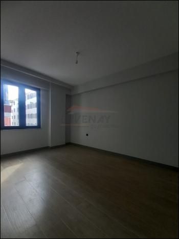 Güvenay - Çorum Tavukluk Ahçılar Mevkii Ara Kat Sıfır 4+1 