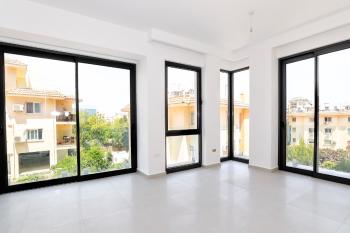 Girne Merkez’de Satılık Modern Dizaynlı 2+1 Daireler