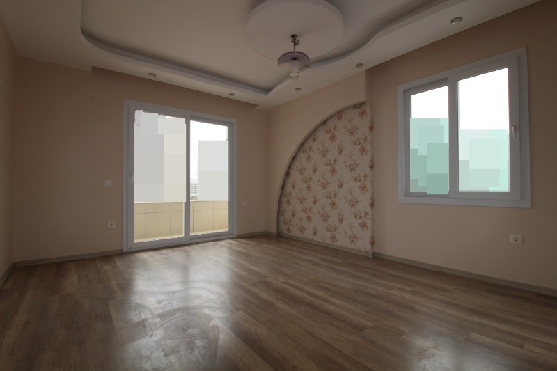 ASLAN'DAN MEZİTLİ DE HAVUZLU SİTEDE GENİŞ METRAJLI KİRALIK 3+1