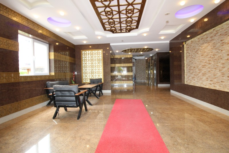 ASLAN'DAN MEZİTLİ DE HAVUZLU SİTEDE GENİŞ METRAJLI KİRALIK 3+1