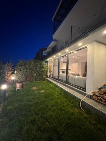 HALİTPAŞA YILDIZTEPE 'DE SİTEİÇİ GENİŞ BAHÇELİ, DENİZ MANZARALI, İÇİ LÜKS YAPILI SATILIK VİLLA