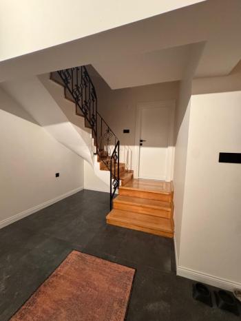 HALİTPAŞA YILDIZTEPE 'DE SİTEİÇİ GENİŞ BAHÇELİ, DENİZ MANZARALI, İÇİ LÜKS YAPILI SATILIK VİLLA