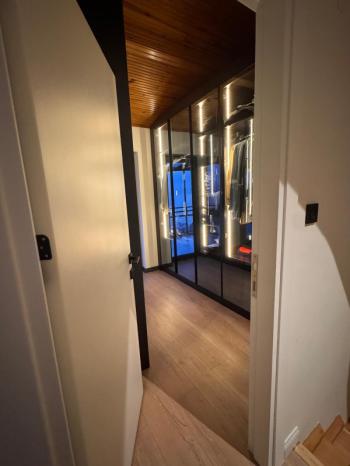 HALİTPAŞA YILDIZTEPE 'DE SİTEİÇİ GENİŞ BAHÇELİ, DENİZ MANZARALI, İÇİ LÜKS YAPILI SATILIK VİLLA