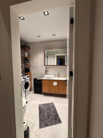 HALİTPAŞA YILDIZTEPE 'DE SİTEİÇİ GENİŞ BAHÇELİ, DENİZ MANZARALI, İÇİ LÜKS YAPILI SATILIK VİLLA