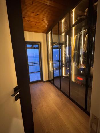 HALİTPAŞA YILDIZTEPE 'DE SİTEİÇİ GENİŞ BAHÇELİ, DENİZ MANZARALI, İÇİ LÜKS YAPILI SATILIK VİLLA