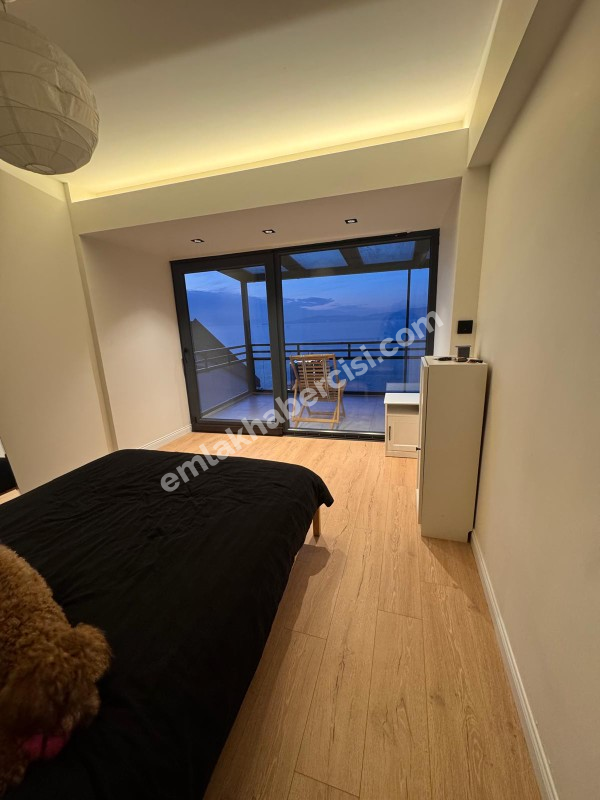 HALİTPAŞA YILDIZTEPE 'DE SİTEİÇİ GENİŞ BAHÇELİ, DENİZ MANZARALI, İÇİ LÜKS YAPILI SATILIK VİLLA