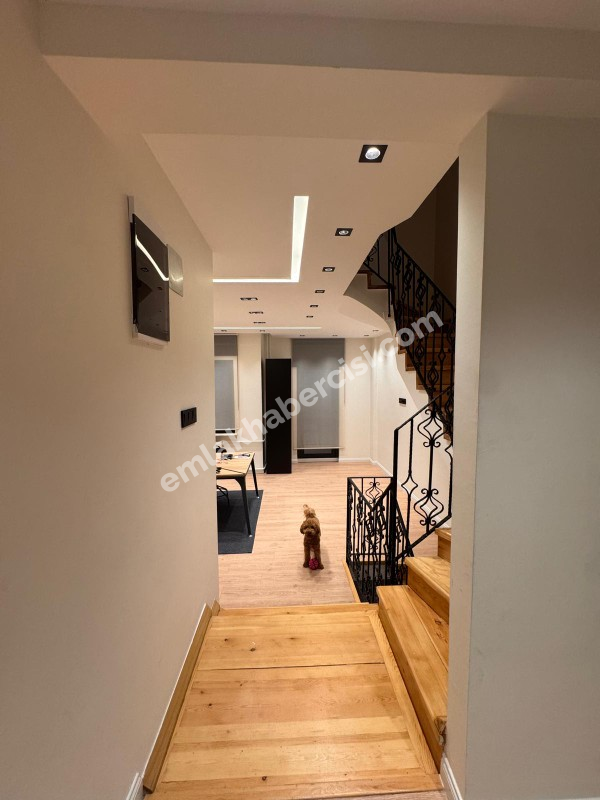 HALİTPAŞA YILDIZTEPE 'DE SİTEİÇİ GENİŞ BAHÇELİ, DENİZ MANZARALI, İÇİ LÜKS YAPILI SATILIK VİLLA