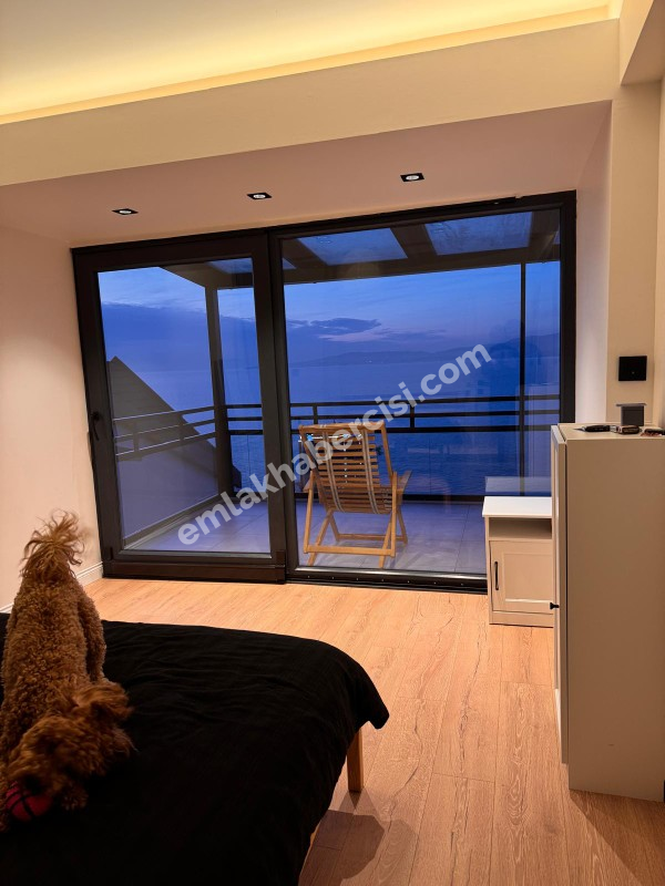 HALİTPAŞA YILDIZTEPE 'DE SİTEİÇİ GENİŞ BAHÇELİ, DENİZ MANZARALI, İÇİ LÜKS YAPILI SATILIK VİLLA