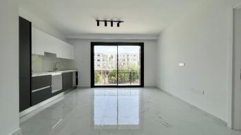 Girne Merkezde Satılık Modern 3+1 Daireler