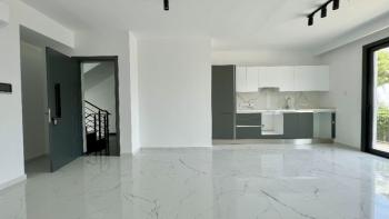 Girne Merkezde Satılık Modern 3+1 Daireler