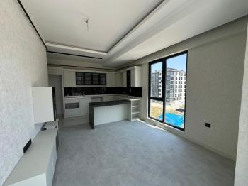 AFYON ÜÇOK EMLAKTAN ALİ ÇETİNKAYA MAH SATILIK 2+1 SIFIR LÜX ARAKAT DAİRE