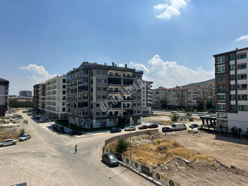 AFYON ÜÇOK EMLAKTAN ALİ ÇETİNKAYA MAH SATILIK 2+1 SIFIR LÜX ARAKAT DAİRE