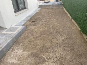 Lefkoşa Gönyeli Bölgesinde BAHÇELİ ZEMİN KAT SATILIK 2+1 SIFIR DAİRELER
