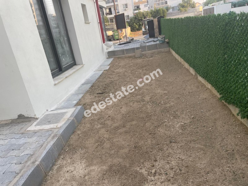 Lefkoşa Gönyeli Bölgesinde BAHÇELİ ZEMİN KAT SATILIK 2+1 SIFIR DAİRELER