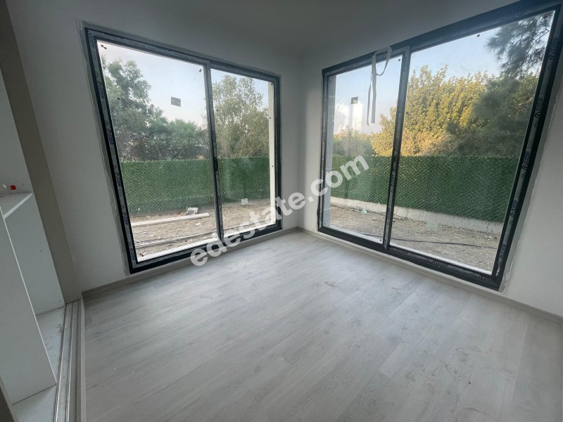 Lefkoşa Gönyeli Bölgesinde BAHÇELİ ZEMİN KAT SATILIK 2+1 SIFIR DAİRELER
