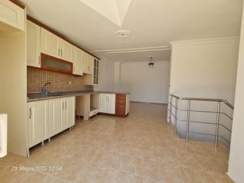 Havuzlu Sitede Satılık 4+1 Dubleks 