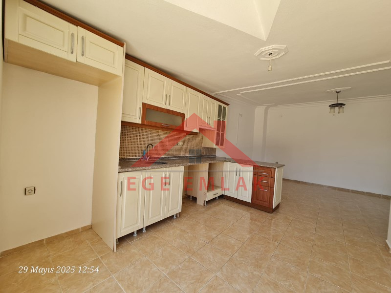 Havuzlu Sitede Satılık 4+1 Dubleks 