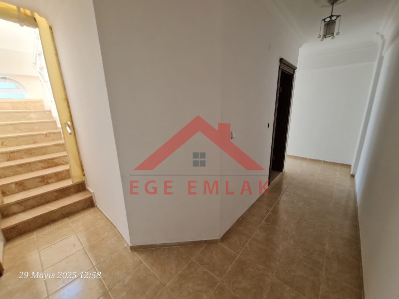 Havuzlu Sitede Satılık 4+1 Dubleks 