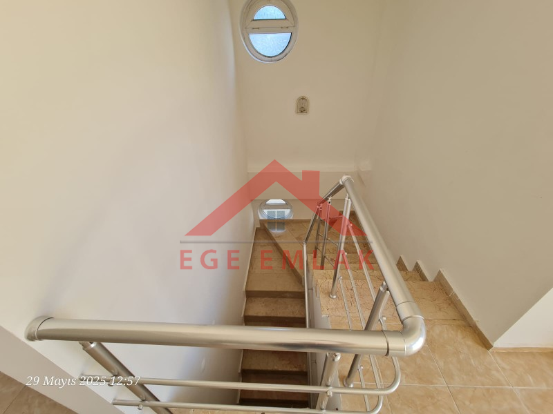 Havuzlu Sitede Satılık 4+1 Dubleks 