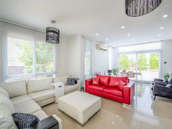 KKTC, Girne Karaoğlanoğlu Bölgesinde Satılık İkiz Villa
