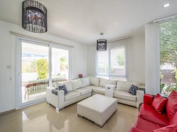 KKTC, Girne Karaoğlanoğlu Bölgesinde Satılık İkiz Villa