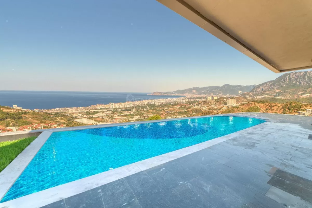 Роскошная вилла 4+1 в Каргыджак