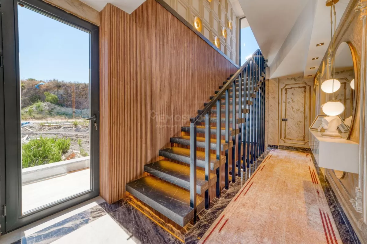 Роскошная вилла 4+1 в Каргыджак