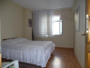 YENİCEDE DENİZ MANZARALI YAZLIK MESKEN