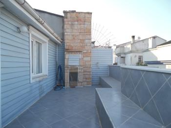 YENİCEDE DENİZ MANZARALI YAZLIK MESKEN