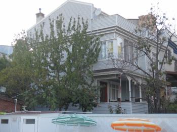 YENİCEDE DENİZ MANZARALI YAZLIK MESKEN