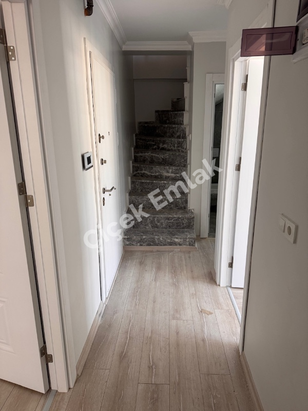 Akşemsettin Metro’ya 10 Dk 4+1 Sıfır Satılık Dubleks