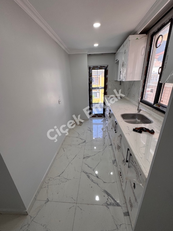 Akşemsettin Metro’ya 10 Dk 4+1 Sıfır Satılık Dubleks