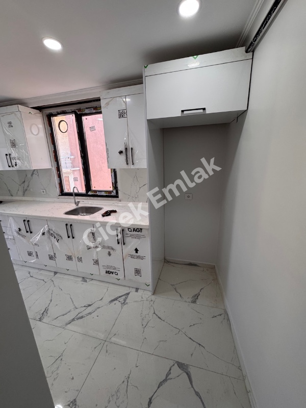 Akşemsettin Metro’ya 10 Dk 4+1 Sıfır Satılık Dubleks