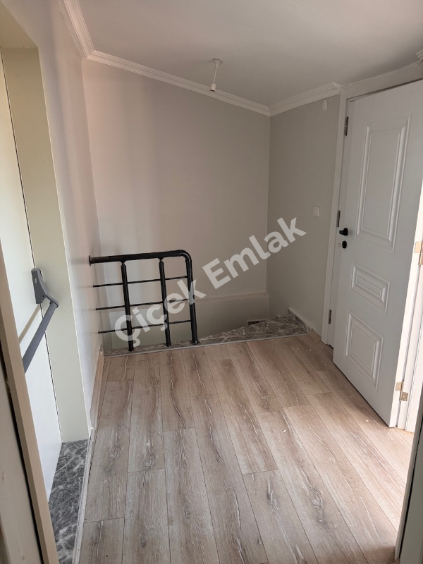 Akşemsettin Metro’ya 10 Dk 4+1 Sıfır Satılık Dubleks