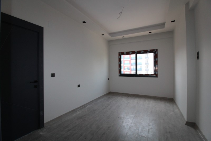 ASLAN'DAN SİTE İÇİ HAVUZLU GENİŞ PEYZAJLI 2+1 DAİRE