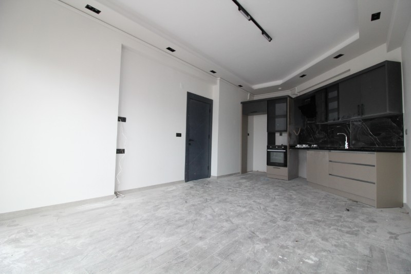 ASLAN'DAN SİTE İÇİ HAVUZLU GENİŞ PEYZAJLI 2+1 DAİRE