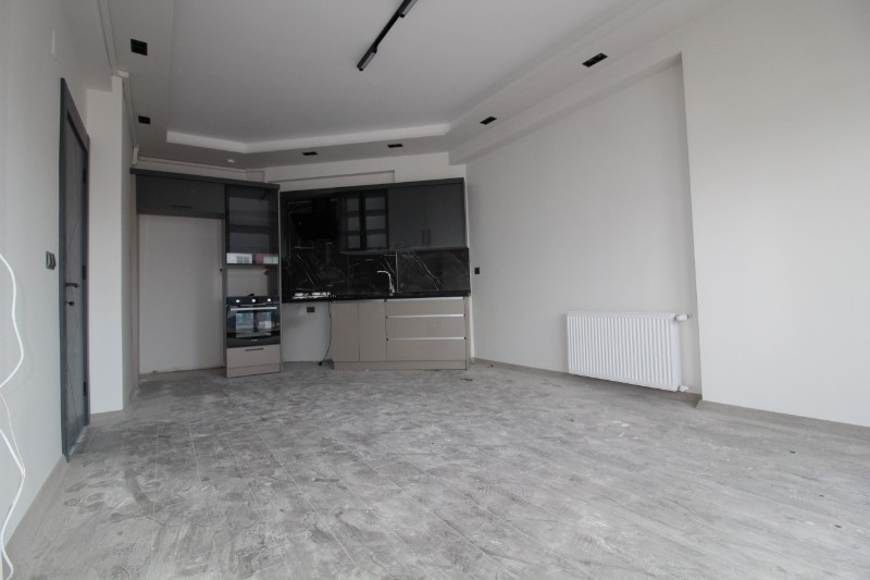 ASLAN'DAN SİTE İÇİ HAVUZLU GENİŞ PEYZAJLI 2+1 DAİRE