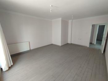 GÜVENAY - ÇORUM ULUKAVAK MAHALLESİ BUHARA OPET CİVARI KİRALIK 3+1 DAİRE