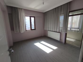 GÜVENAY - ÇORUM ULUKAVAK MAHALLESİ BUHARA OPET CİVARI KİRALIK 3+1 DAİRE
