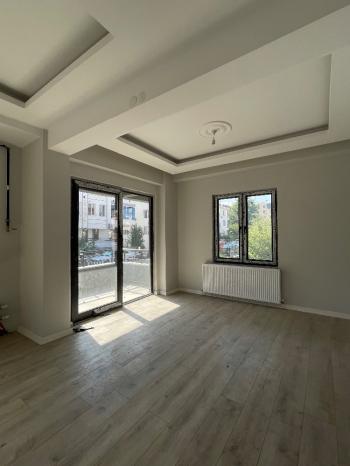 GÜVENAY - ÇORUM PAZARTESİ PAZARI YAKINI SATILIK DAİRE