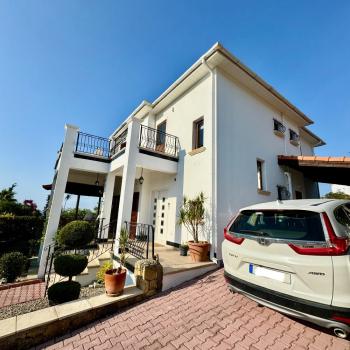 KKTC BELLAPAİS BÖLGESİNDE SATILIK 3+1 HAVUZLU VİLLA