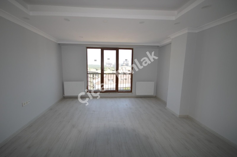 Alibeyköy Çırçır’da Otoparklı Bina’da 3+1 Yüksek Tavan Sıfır Satılık Dubleks 