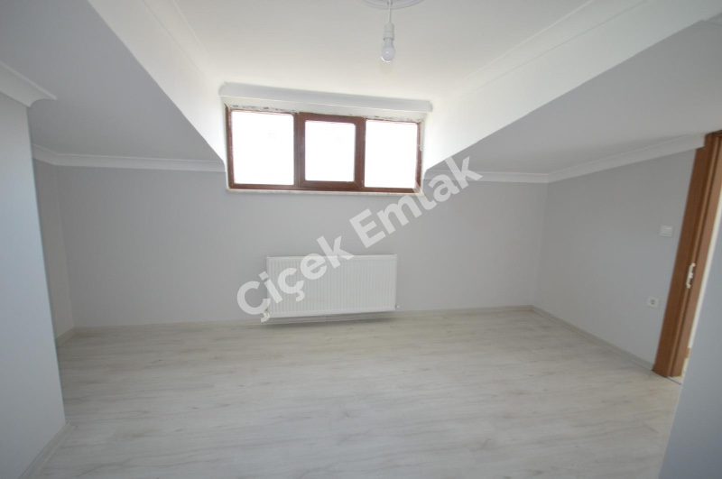 Alibeyköy Çırçır’da Otoparklı Bina’da 3+1 Yüksek Tavan Sıfır Satılık Dubleks 