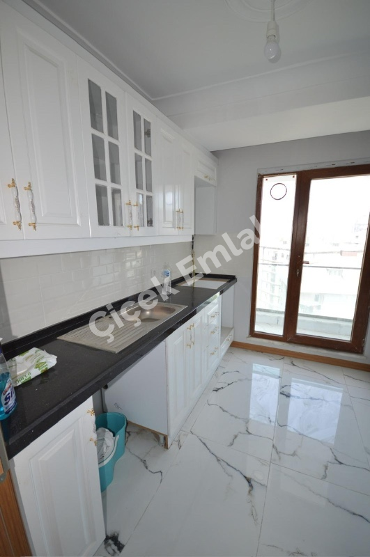 Alibeyköy Çırçır’da Otoparklı Bina’da 3+1 Yüksek Tavan Sıfır Satılık Dubleks 