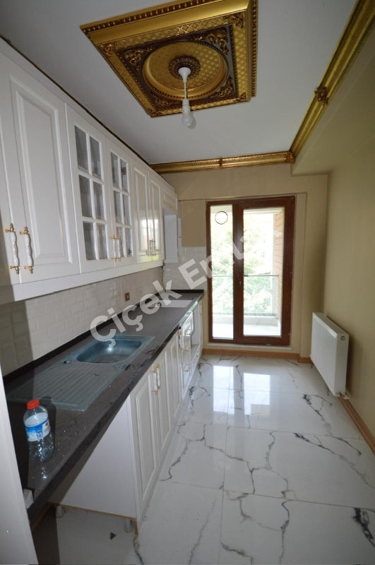 Alibeyköy Çırçır’da Otoparklı 5+1 Lüks Satılık Dubleks